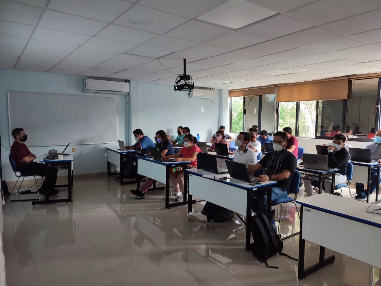 Diseño de investigación y análisis de datos con software R SEEM 17DAP57319 Biomédico 3ª edición